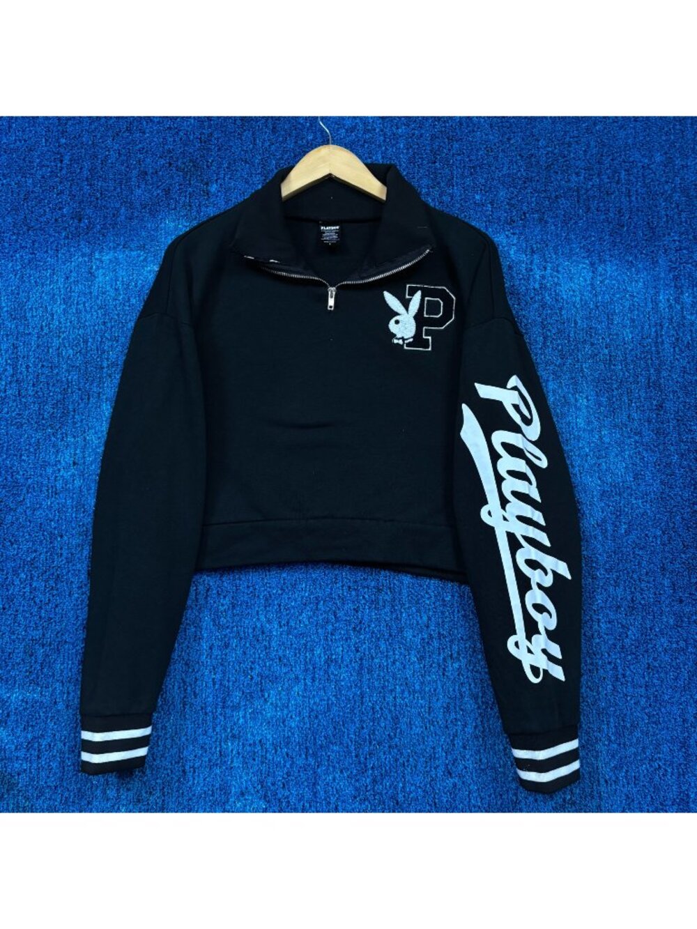Playboy Cropped Quarter Zip Graphic Sweater Size Large